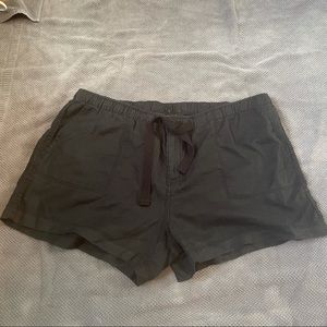 Women’s Black Linen Shorts